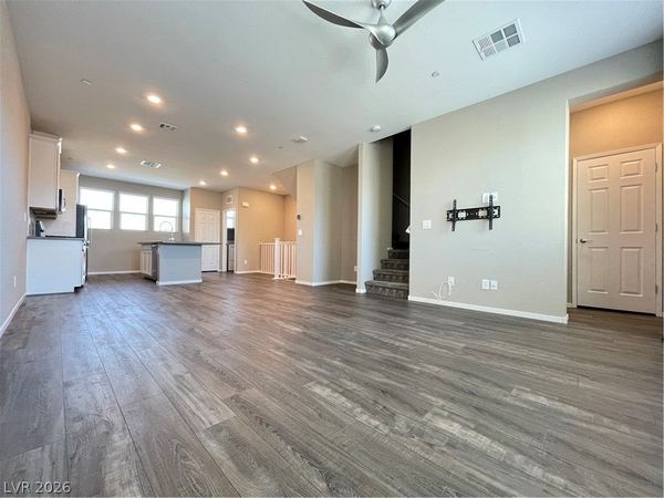 11978 Tomales Bay Street , Las Vegas, NV 89138