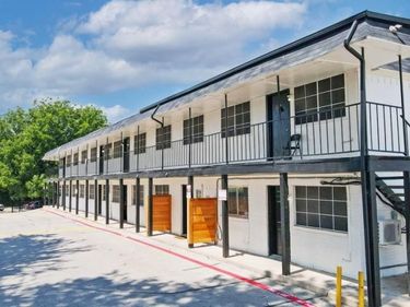 2910 Prichard Lane, Dallas, TX 75227