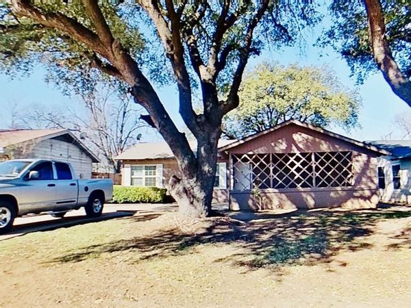 4604 Rector Avenue, Fort Worth, TX 76133