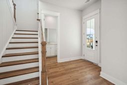 291 Denham Street photo 4