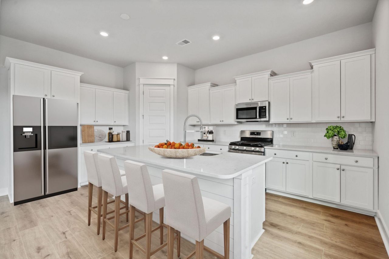 291 Denham Street Photo 7