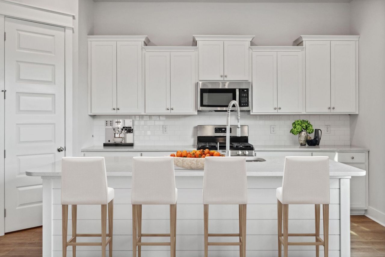 291 Denham Street Photo 9