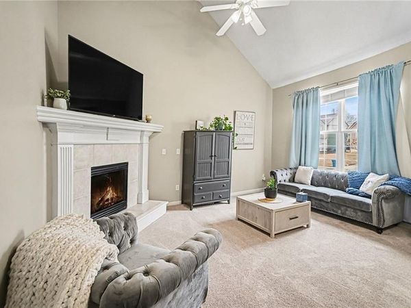 17897 W 163RD Terrace, Olathe, KS 66062