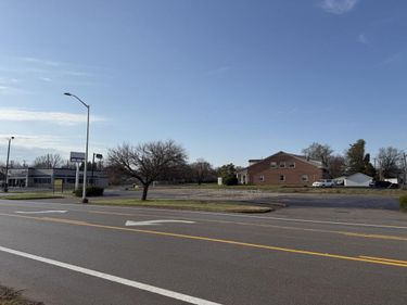 216 Southland Drive, Lexington, KY 40503