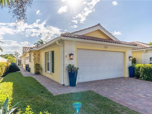 7568 Novara CT , NAPLES, FL 34114