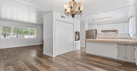 9032 Talisman Dr, Sacramento, CA 95826 Photo