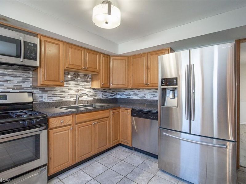 3820 Seneca Street , Stow, OH 44224 Photo 9