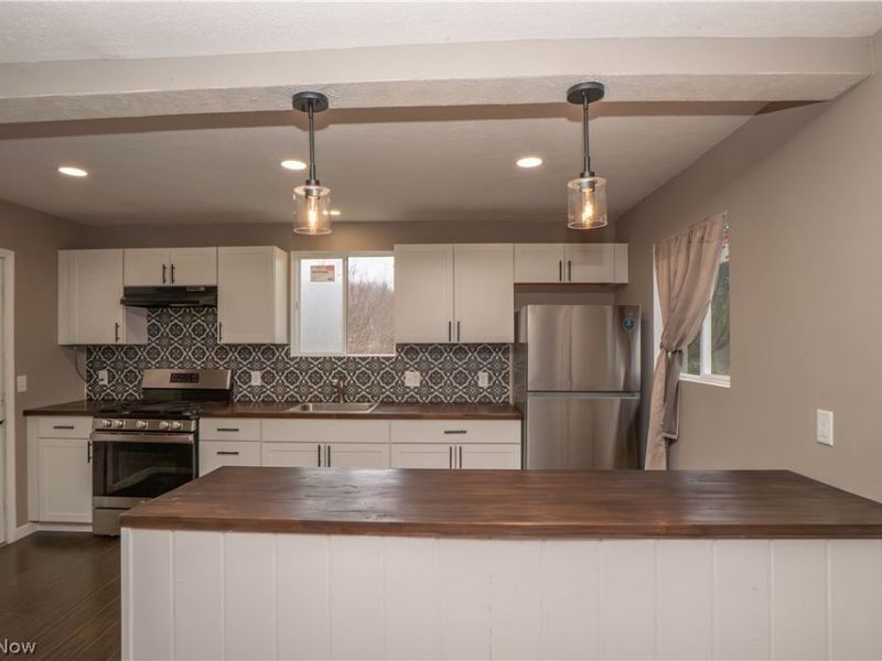 318 Elmport Avenue NE, Canton, OH 44704 Photo 6