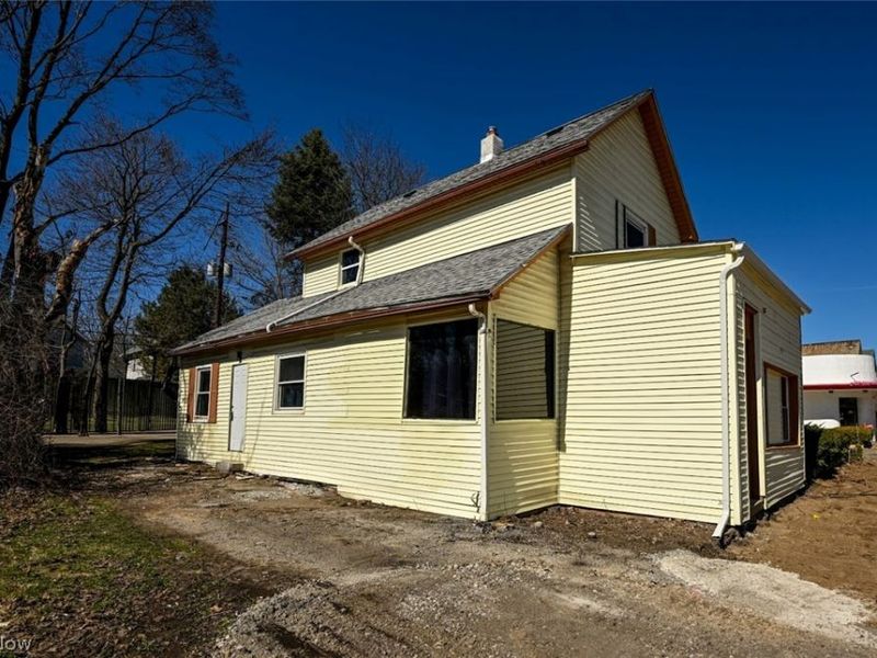 868 N Main Street , Akron, OH 44310 Photo 1