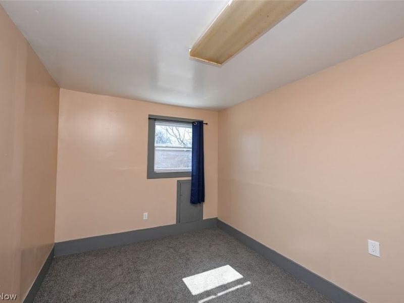 868 N Main Street , Akron, OH 44310 Photo 22