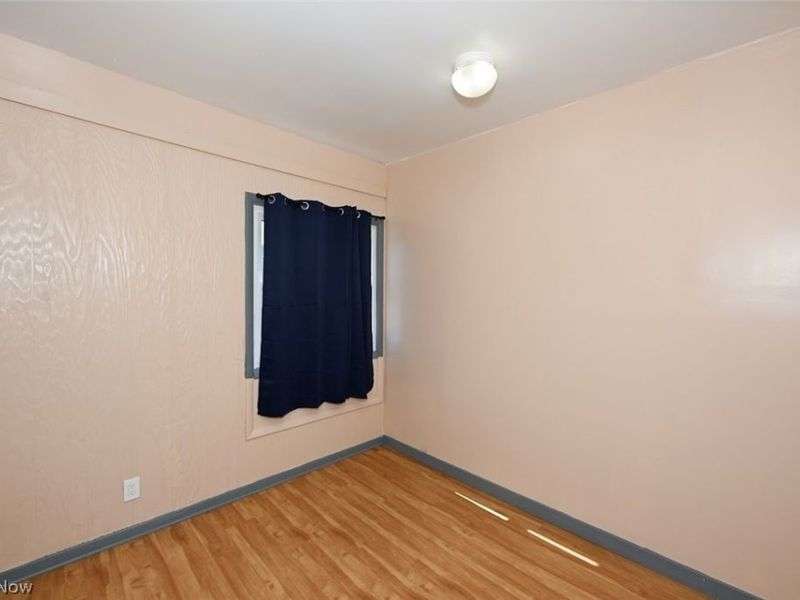 868 N Main Street , Akron, OH 44310 Photo 23