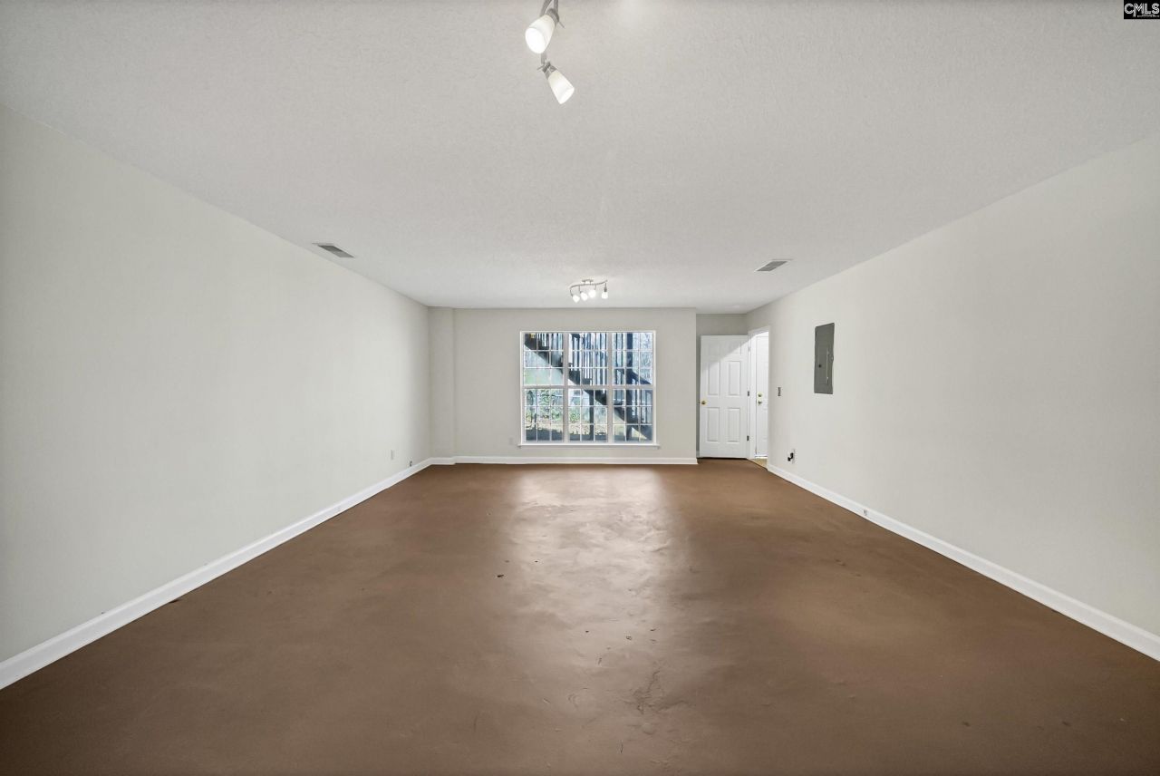 6 Gidding Ct Photo 34