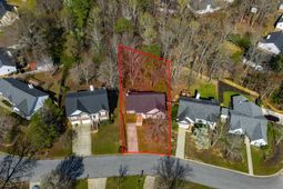 6 Gidding Ct photo 4