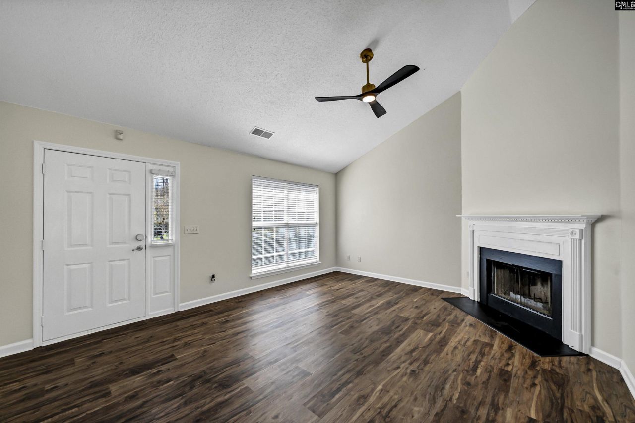 6 Gidding Ct Photo 6