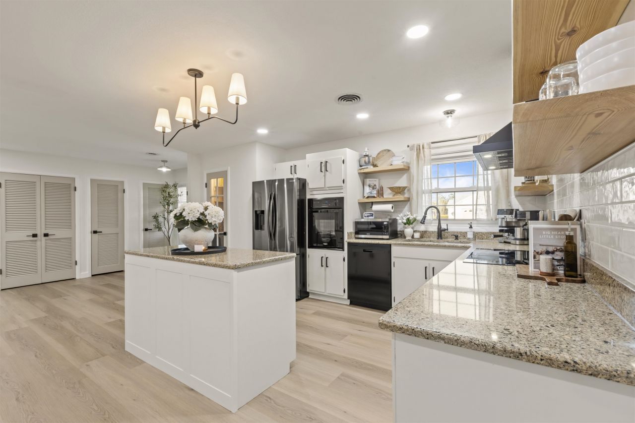 100 Forest Circle, Perry, FL 32347 Photo