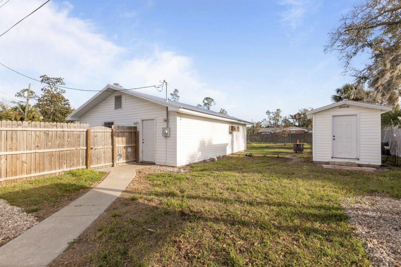 100 Forest Circle, Perry, FL 32347 Photo