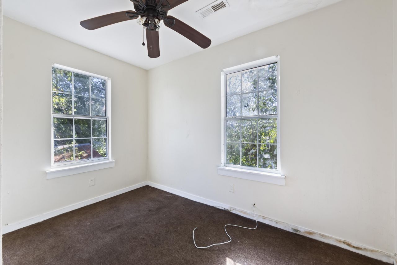 16 Killians Street Photo 17