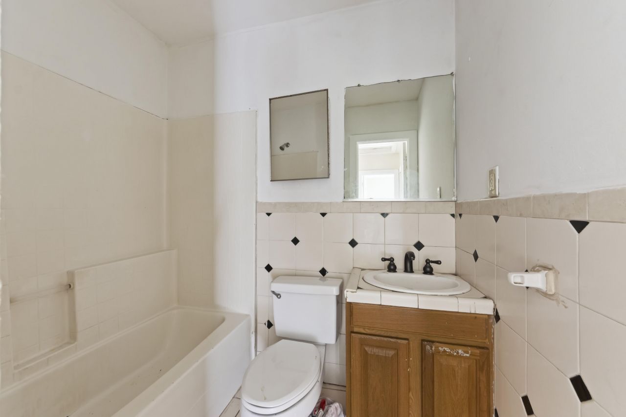 16 Killians Street Photo 19