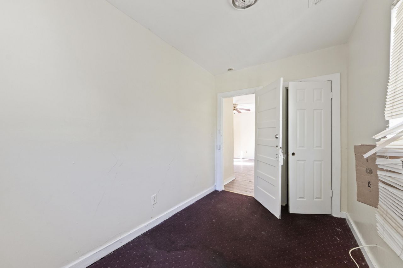 16 Killians Street Photo 21