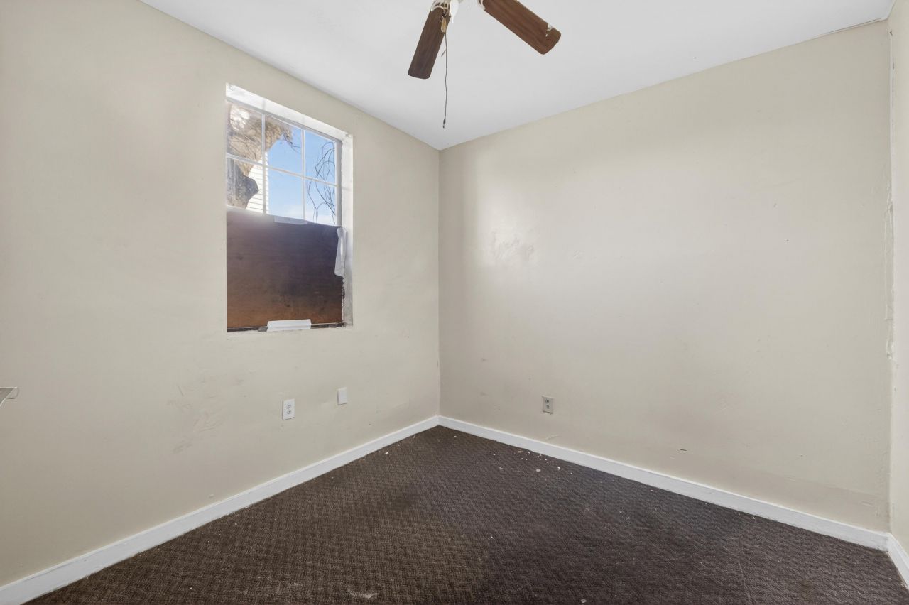 16 Killians Street Photo 7