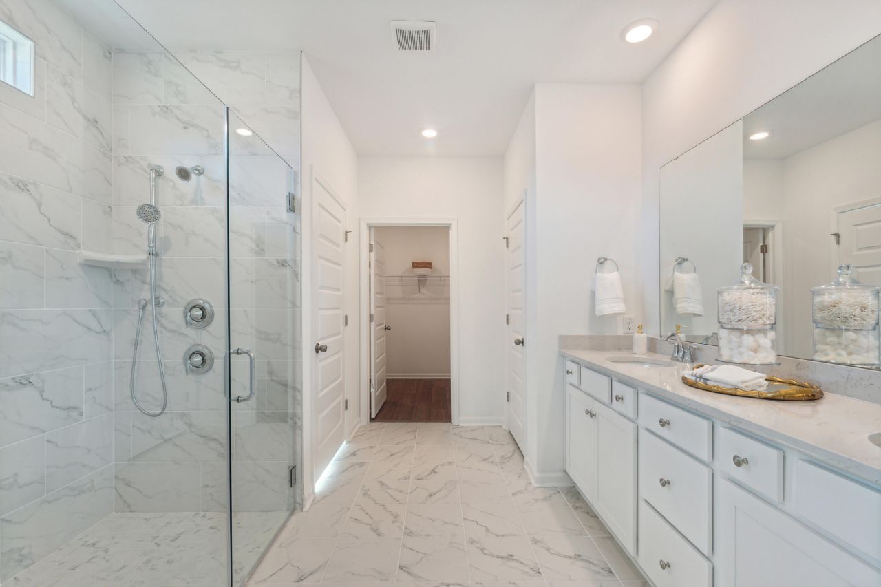 1652 Locals Street Photo 33