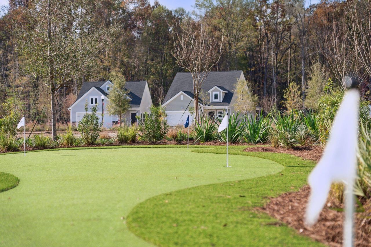 1652 Locals Street Photo 9