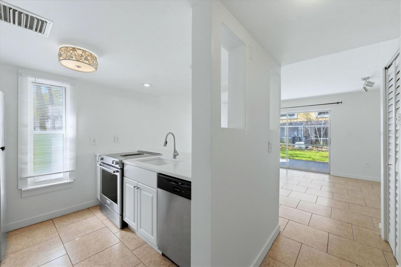 4230 36th Avenue S, Unit A, Saint Petersburg, FL 33711 Photo