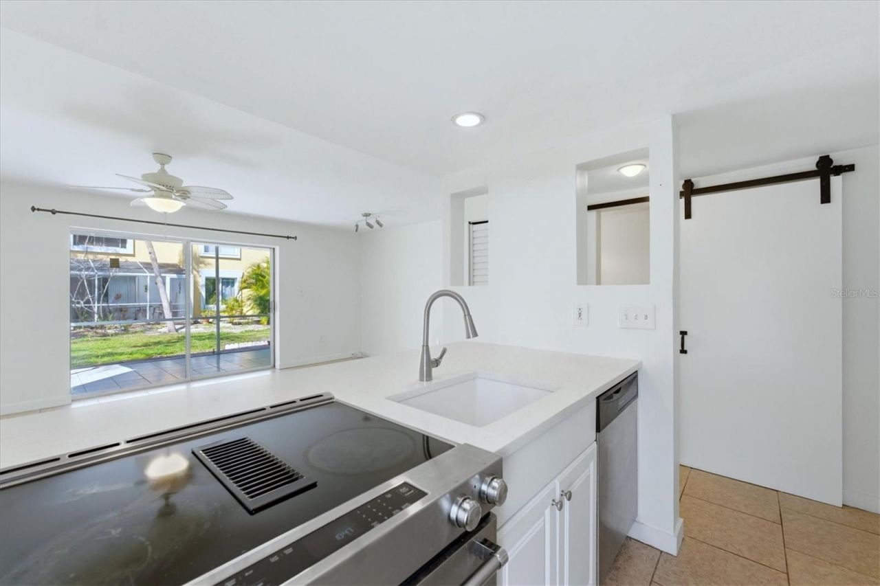 4230 36th Avenue S, Unit A, Saint Petersburg, FL 33711 Photo