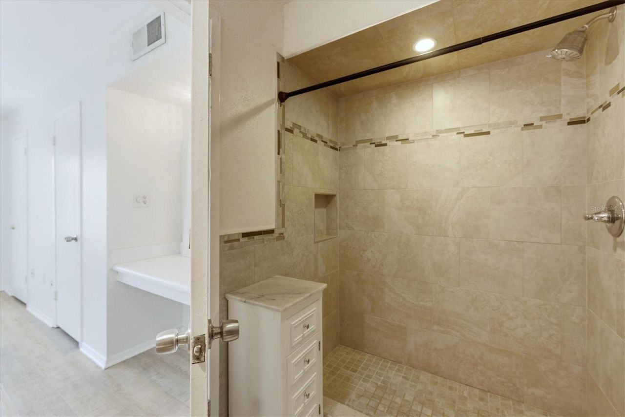 4230 36th Avenue S, Unit A, Saint Petersburg, FL 33711 Photo