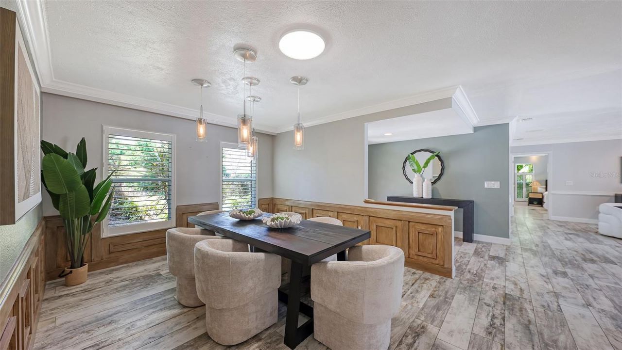7937 Broadmoor Pines Boulevard, Sarasota, FL 34243 Photo