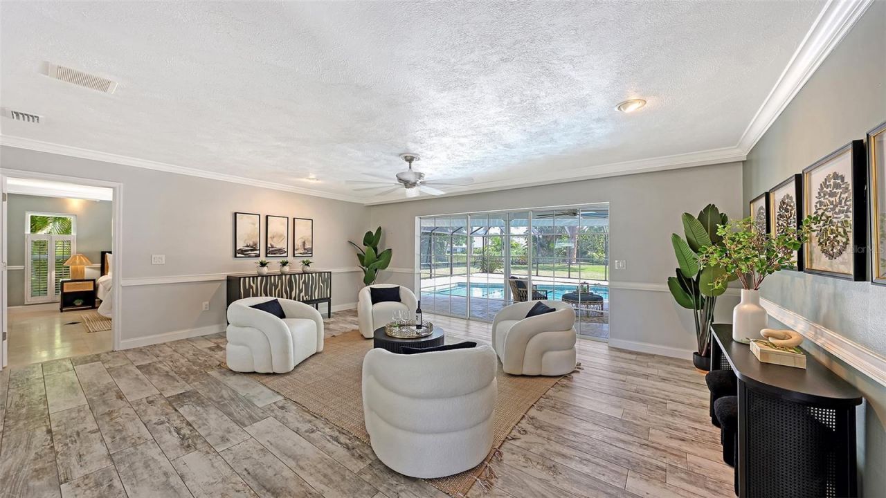 7937 Broadmoor Pines Boulevard, Sarasota, FL 34243 Photo