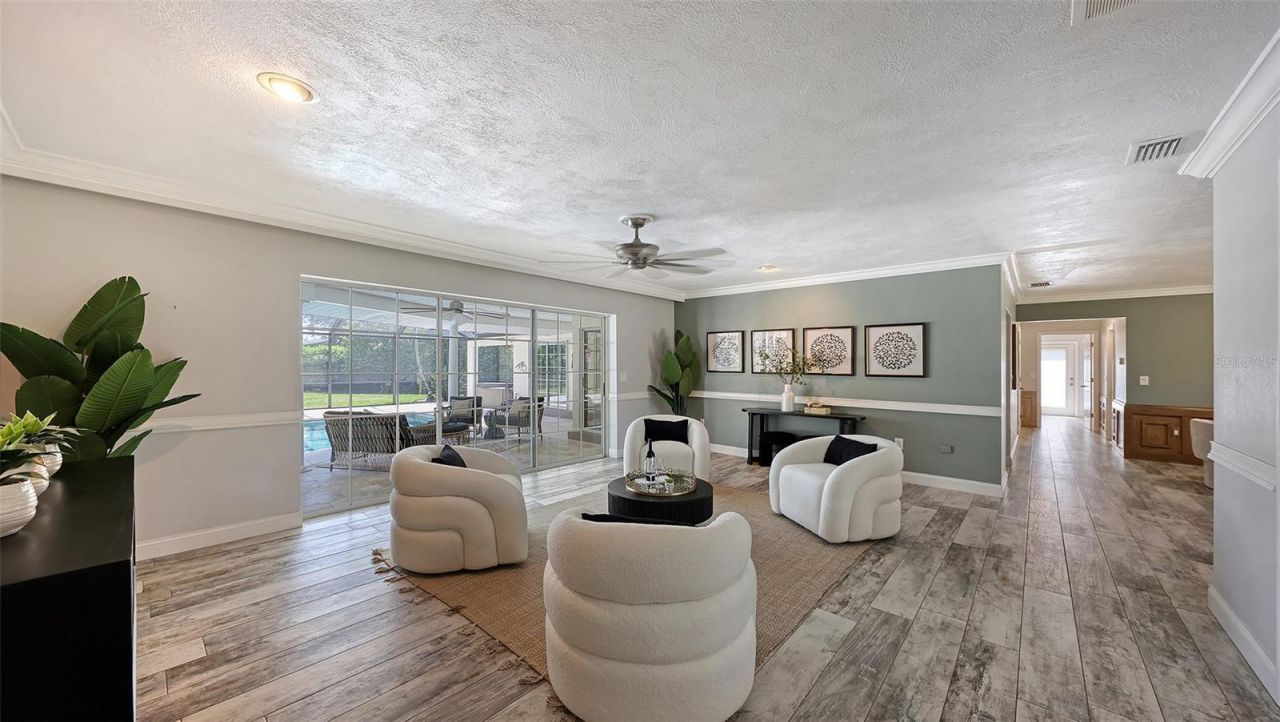 7937 Broadmoor Pines Boulevard, Sarasota, FL 34243 Photo