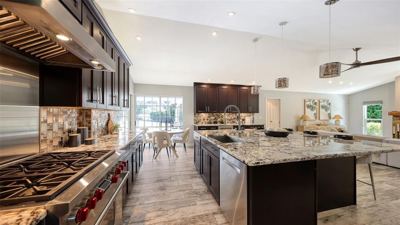 7937 Broadmoor Pines Boulevard, Sarasota, FL 34243 Photo