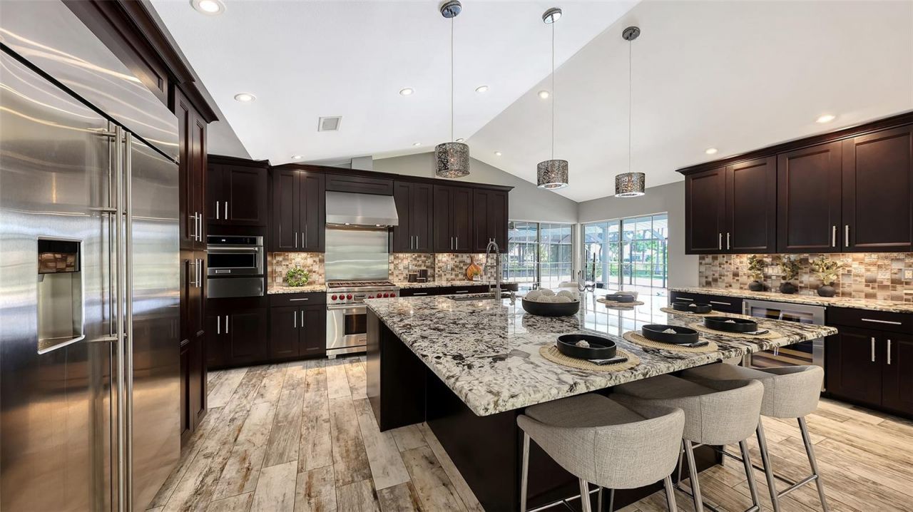 7937 Broadmoor Pines Boulevard, Sarasota, FL 34243 Photo