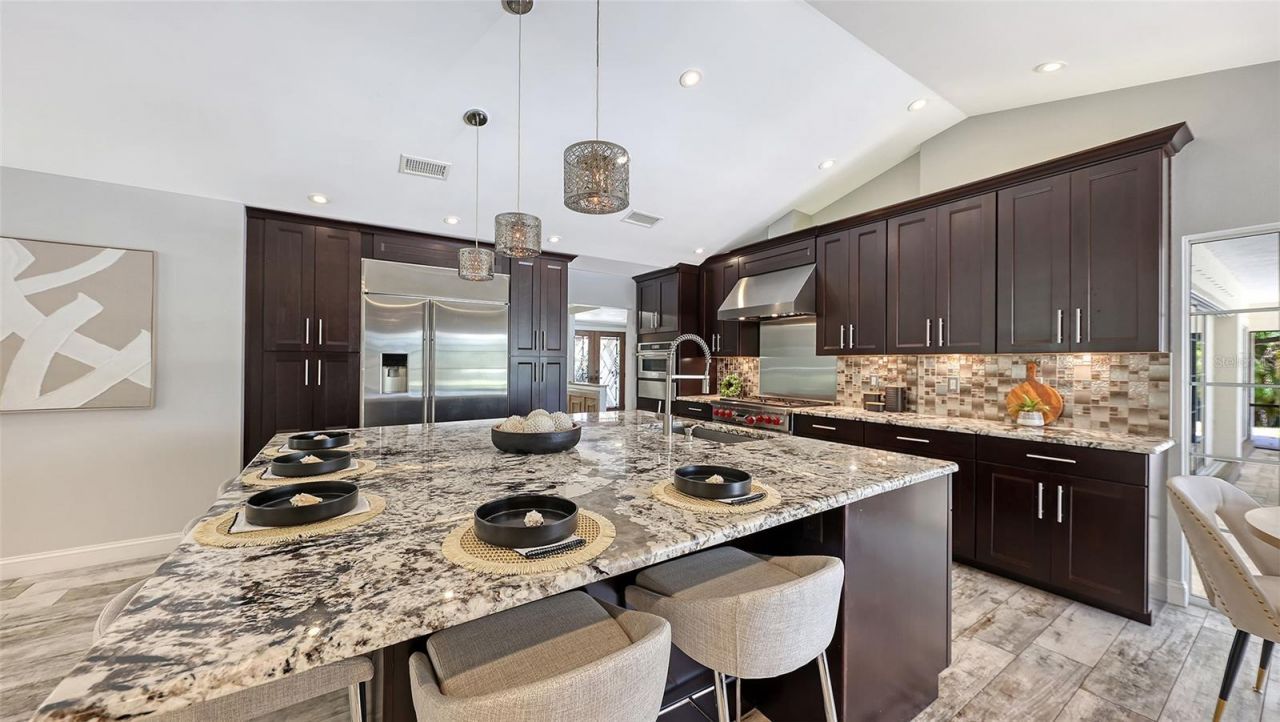 7937 Broadmoor Pines Boulevard, Sarasota, FL 34243 Photo