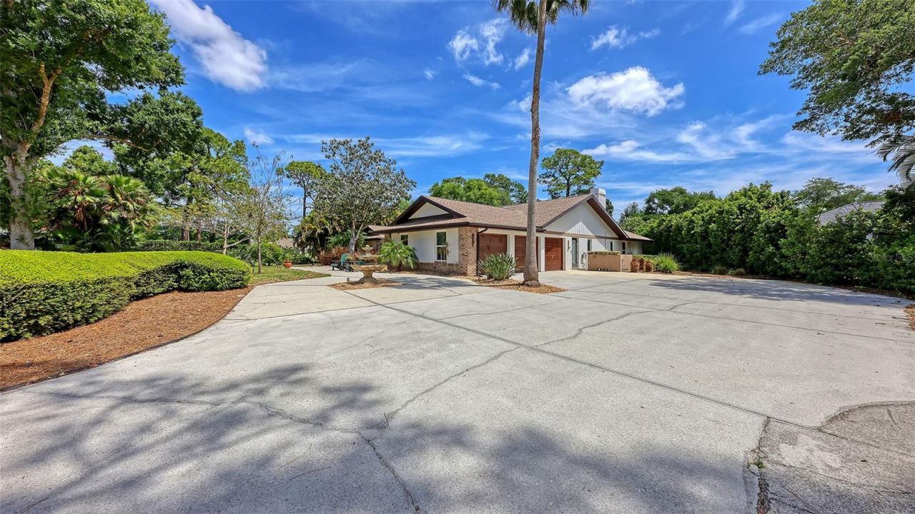 7937 Broadmoor Pines Boulevard, Sarasota, FL 34243 Photo