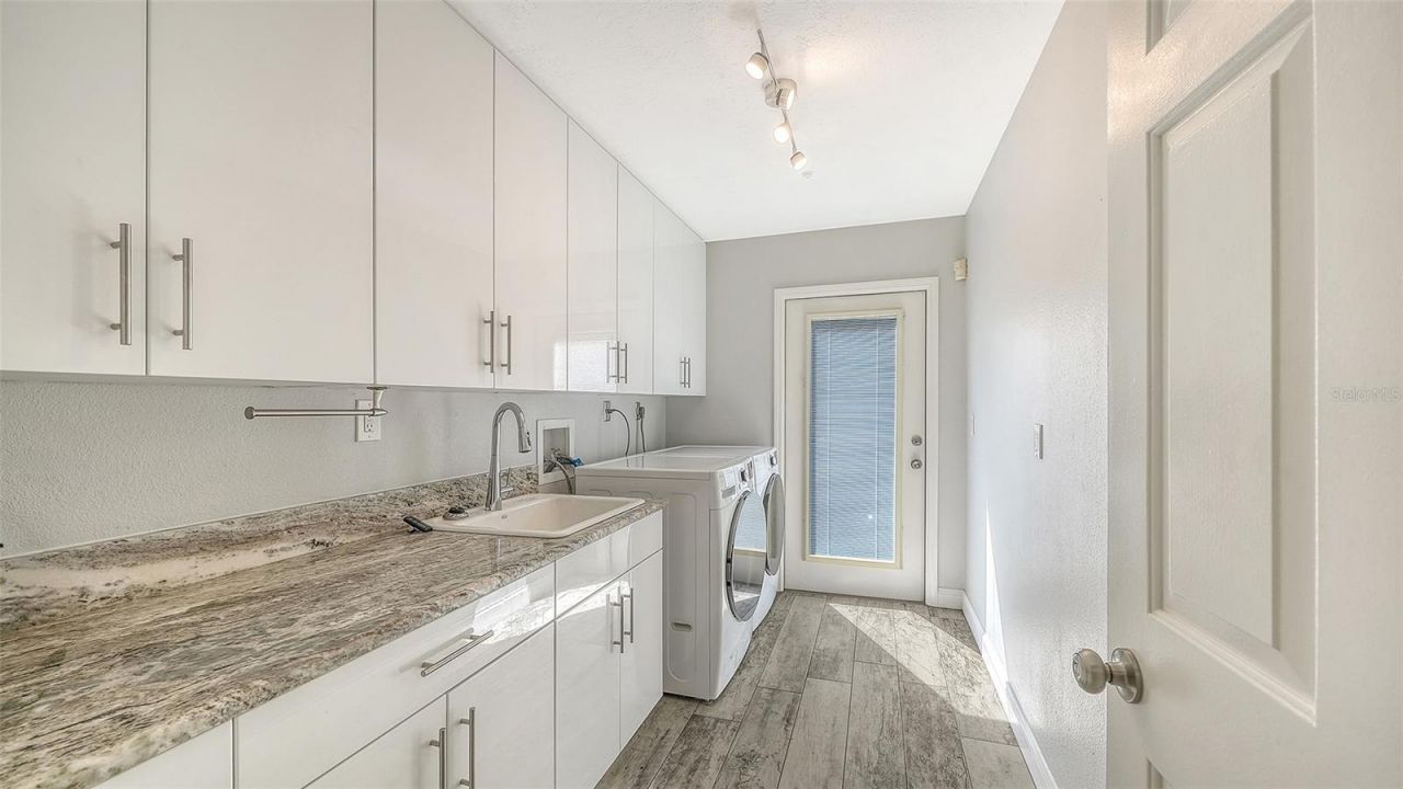 7937 Broadmoor Pines Boulevard , Sarasota, FL 34243 Photo