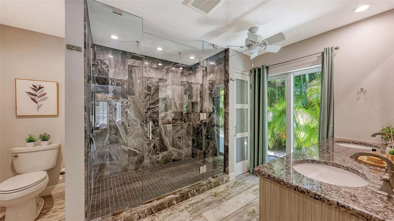 7937 Broadmoor Pines Boulevard, Sarasota, FL 34243 Photo