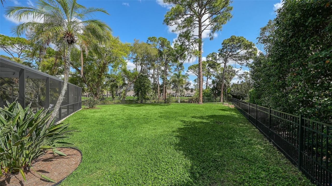 7937 Broadmoor Pines Boulevard , Sarasota, FL 34243 Photo