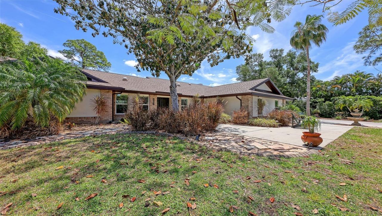 7937 Broadmoor Pines Boulevard, Sarasota, FL 34243 Photo