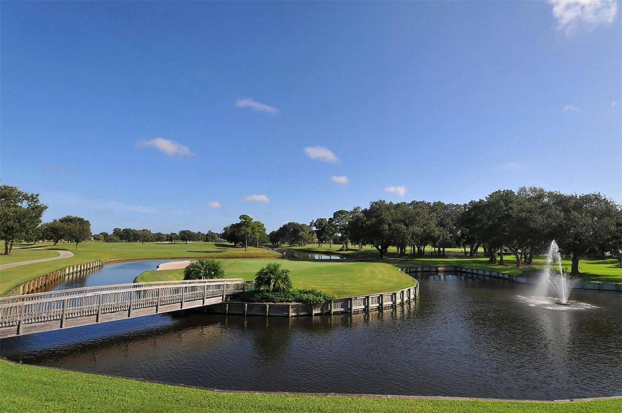 7937 Broadmoor Pines Boulevard, Sarasota, FL 34243 Photo