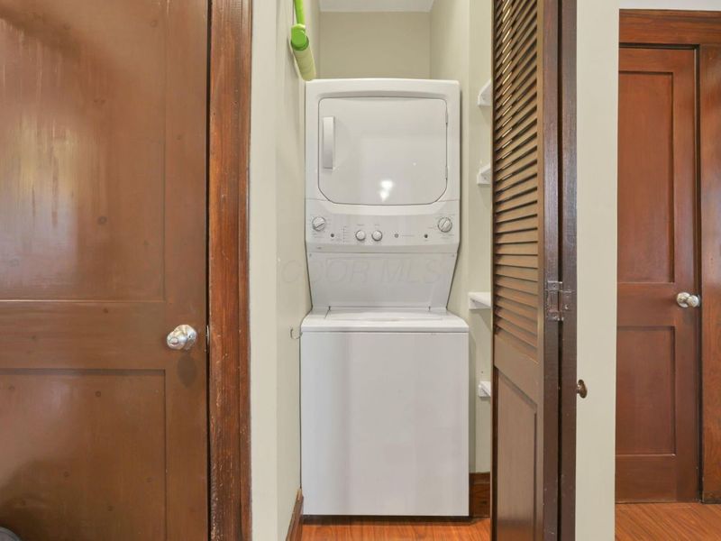 99 E Pacemont Road, Columbus, OH 43202 Photo 20