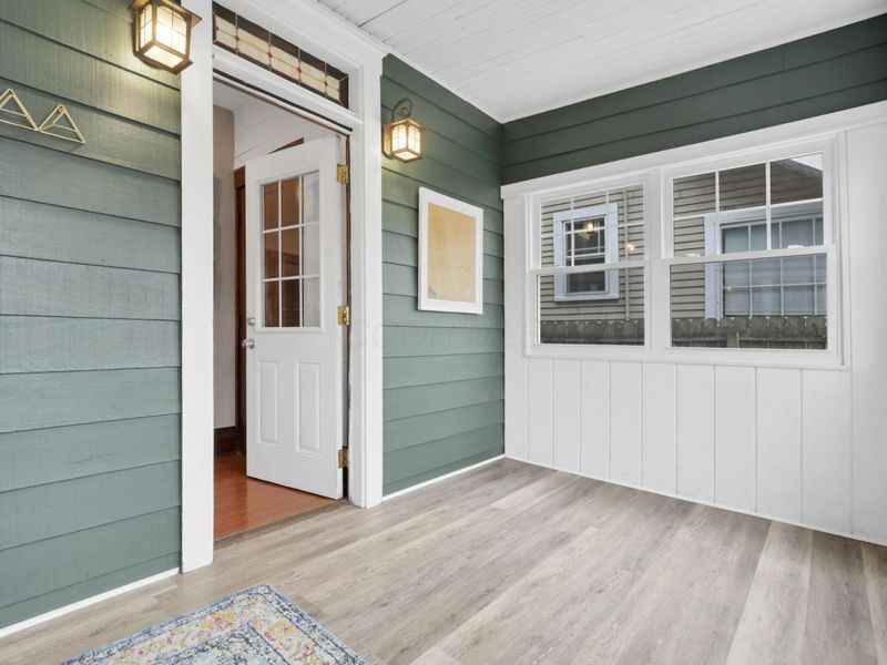 99 E Pacemont Road, Columbus, OH 43202 Photo 22