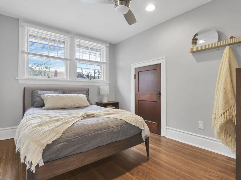 99 E Pacemont Road, Columbus, OH 43202 Photo 23