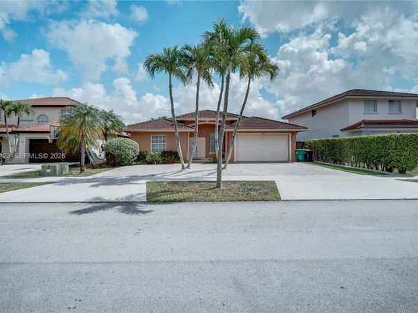 9837 SW 159th Ct , Miami, FL 33196