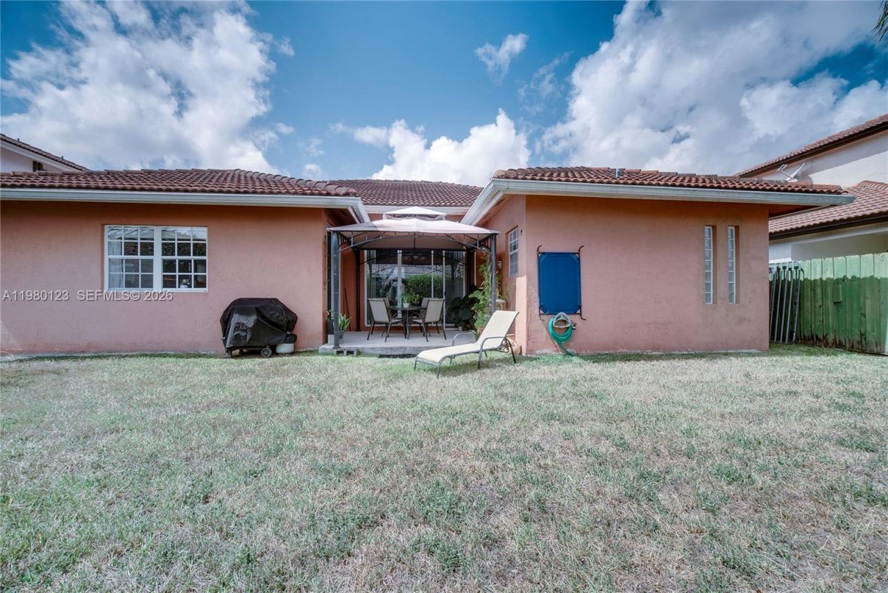 9837 SW 159th Ct , Miami, FL 33196 Photo