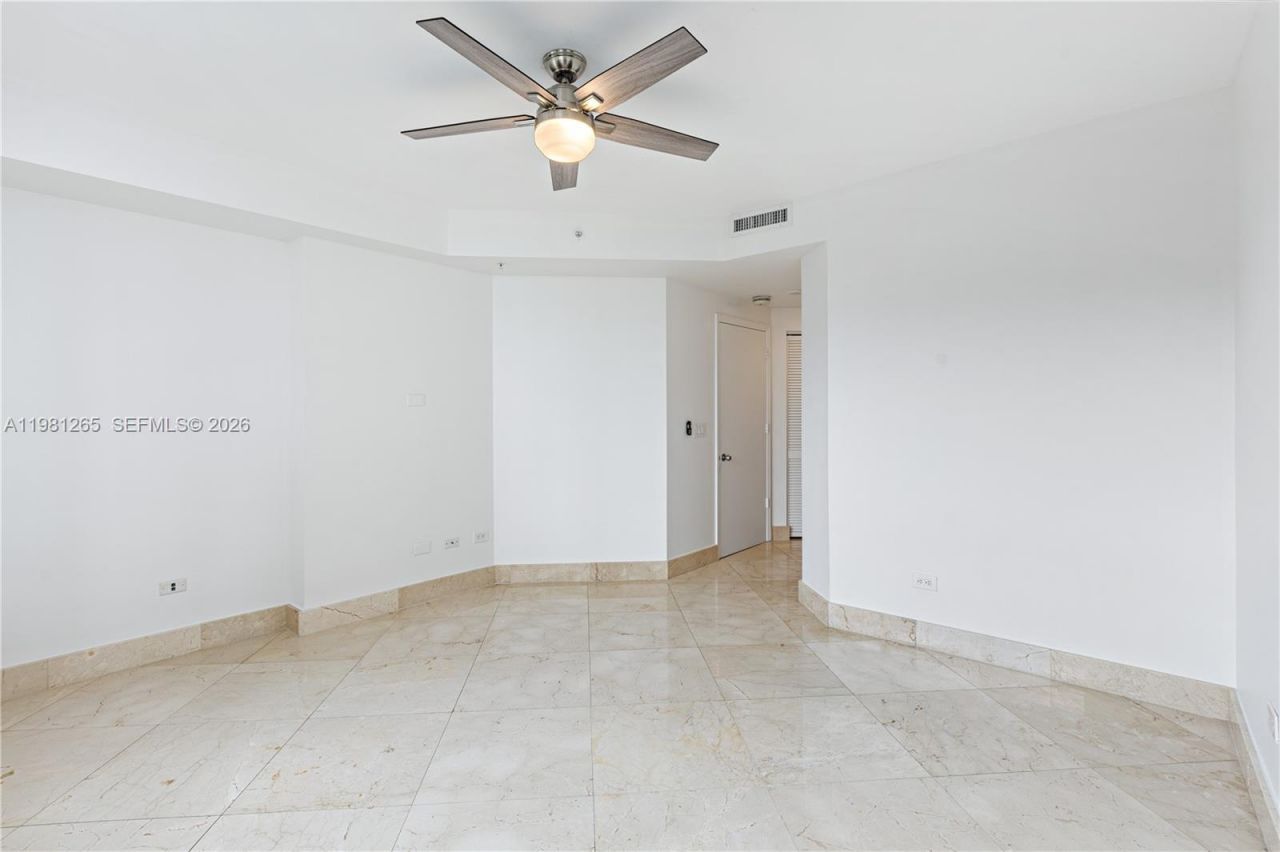 848 Brickell Key Dr , Unit 903, Miami, FL 33131 Photo