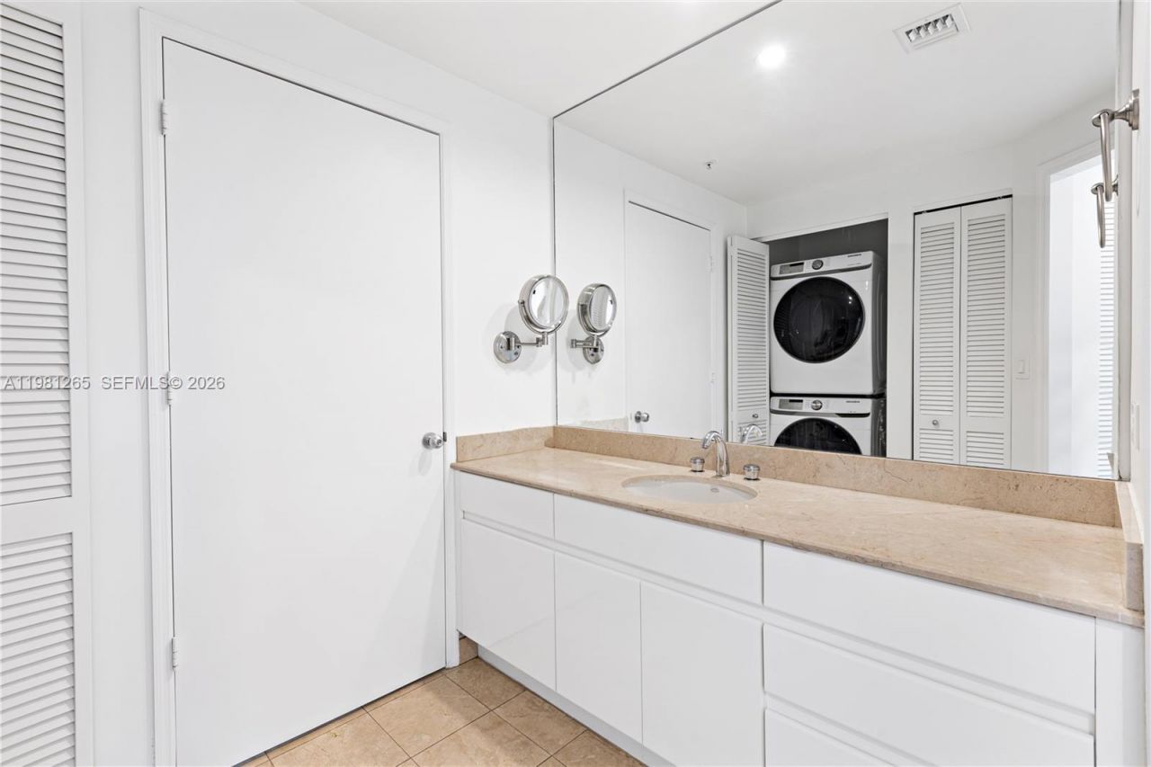 848 Brickell Key Dr , Unit 903, Miami, FL 33131 Photo