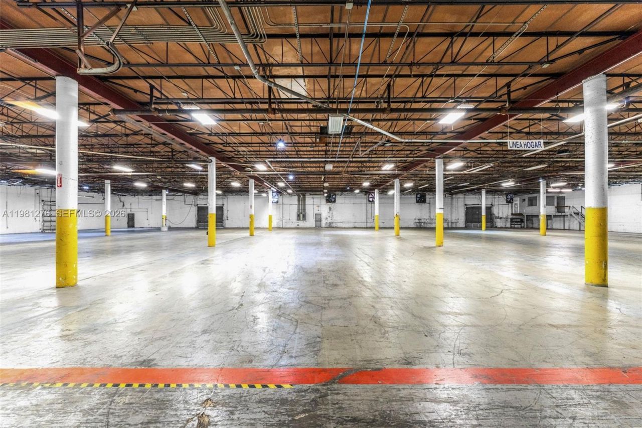 7620 W 2nd Ct, Hialeah, FL 33014 Photo