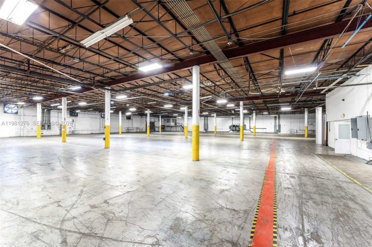 7620 W 2nd Ct, Hialeah, FL 33014 Photo